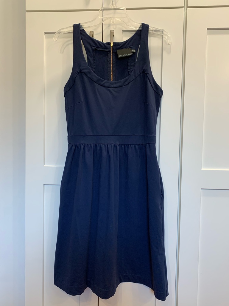 Cynthia Rowley Sleeveless Racerback Dress Women’s M Navy Euc Gold Zipper